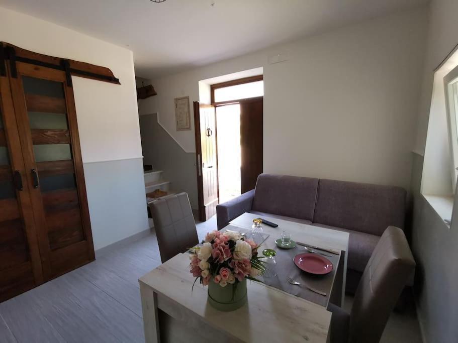 Casa Semeria Certosa Di Padula Esterno foto